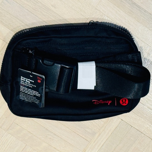Disney x Lululemon Collab - 1L Belt Bag with Mickey Mouse, Brand New with Tags - Picture 3 of 3